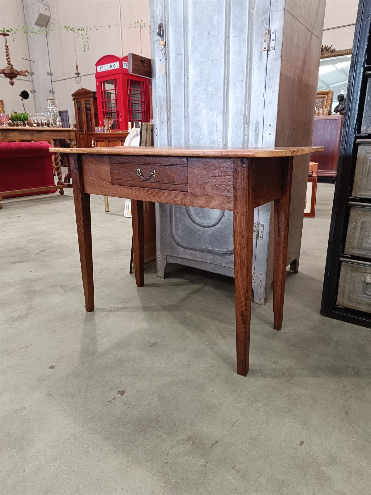 Mesa auxiliar antigua de madera de castaño - Imagen 9