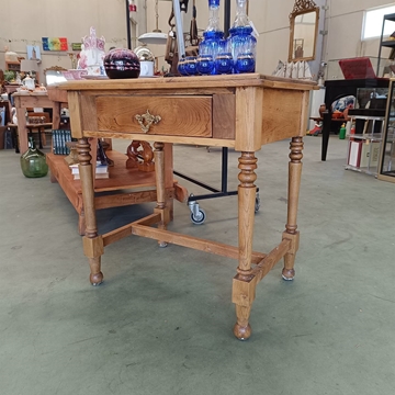 Mesa auxiliar antigua madera de castaño - Imagen 1