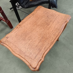 Mesa auxiliar en madera de roble - Imagen 2