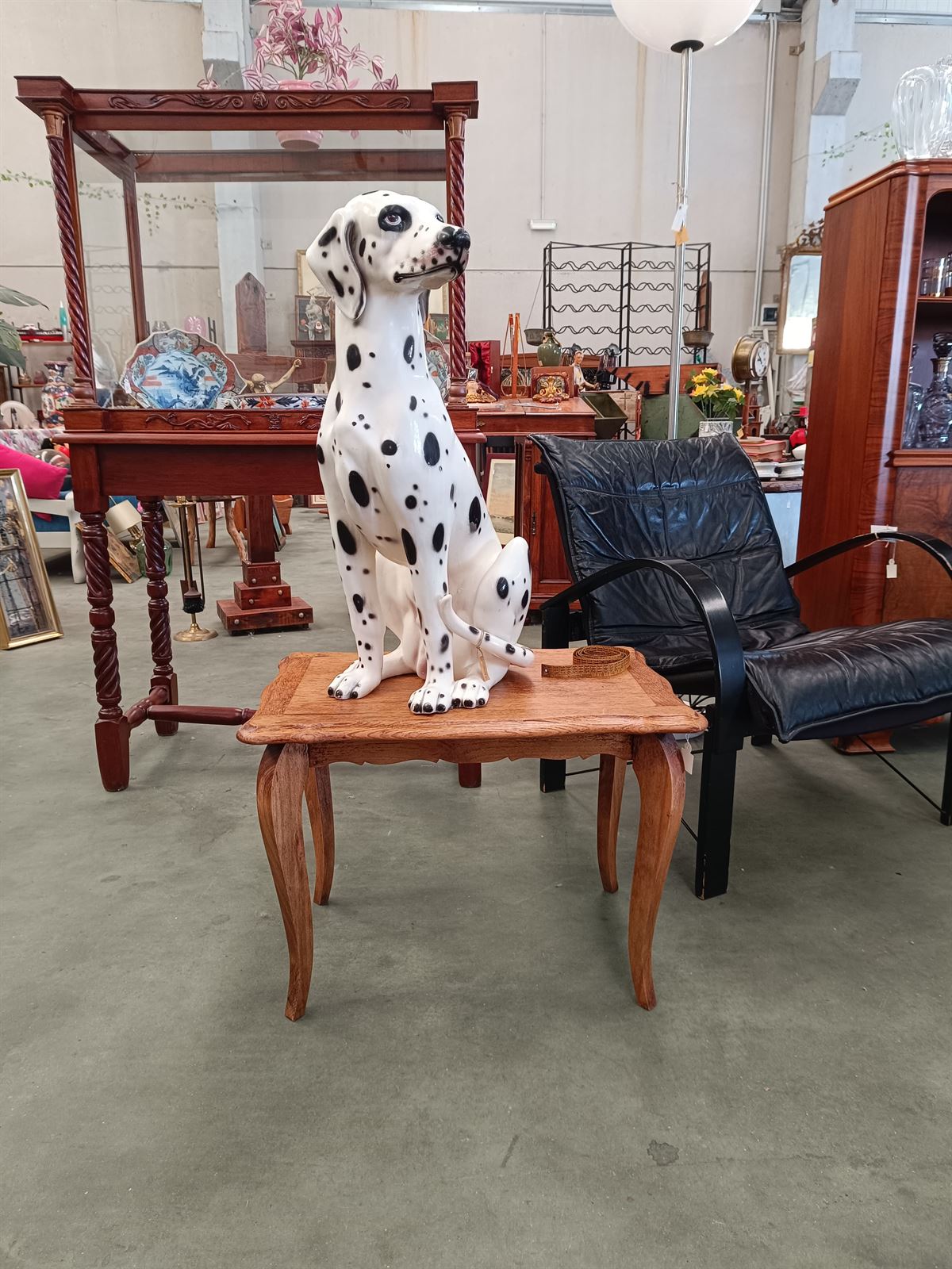 Mesa auxiliar en madera de roble - Imagen 9