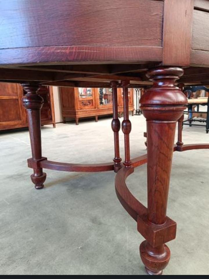 Mesa comedor estilo georgiano - Imagen 4