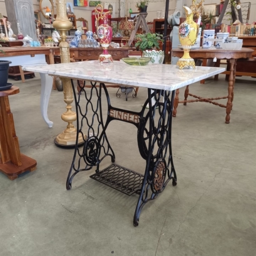 Mesa Singer de hierro y mármol - Imagen 1