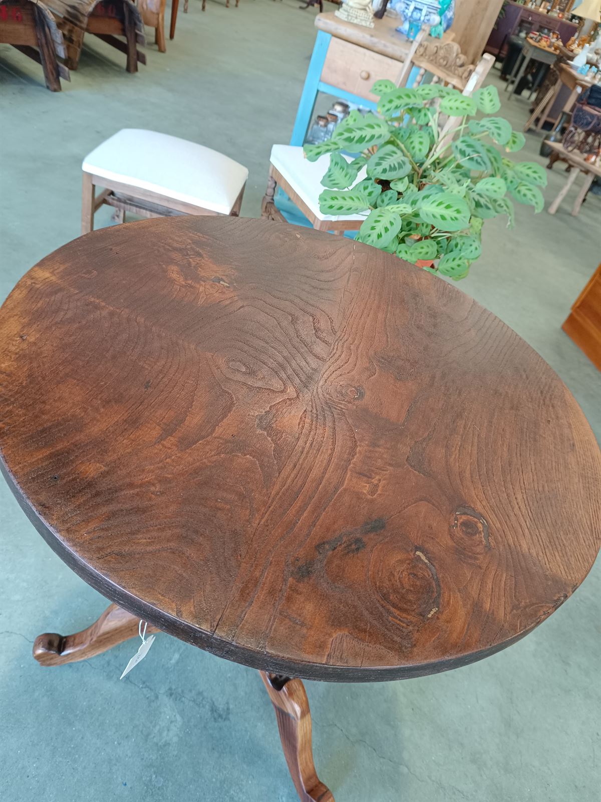Mesa velador antiguo de madera - Imagen 7