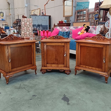 Mesita antigua madera de castaño - Imagen 1