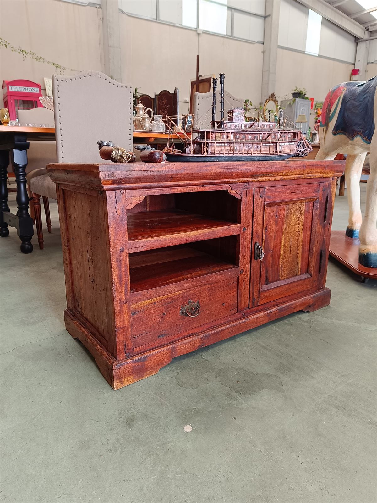 Mueble aparador auxiliar madera maciza - Imagen 1