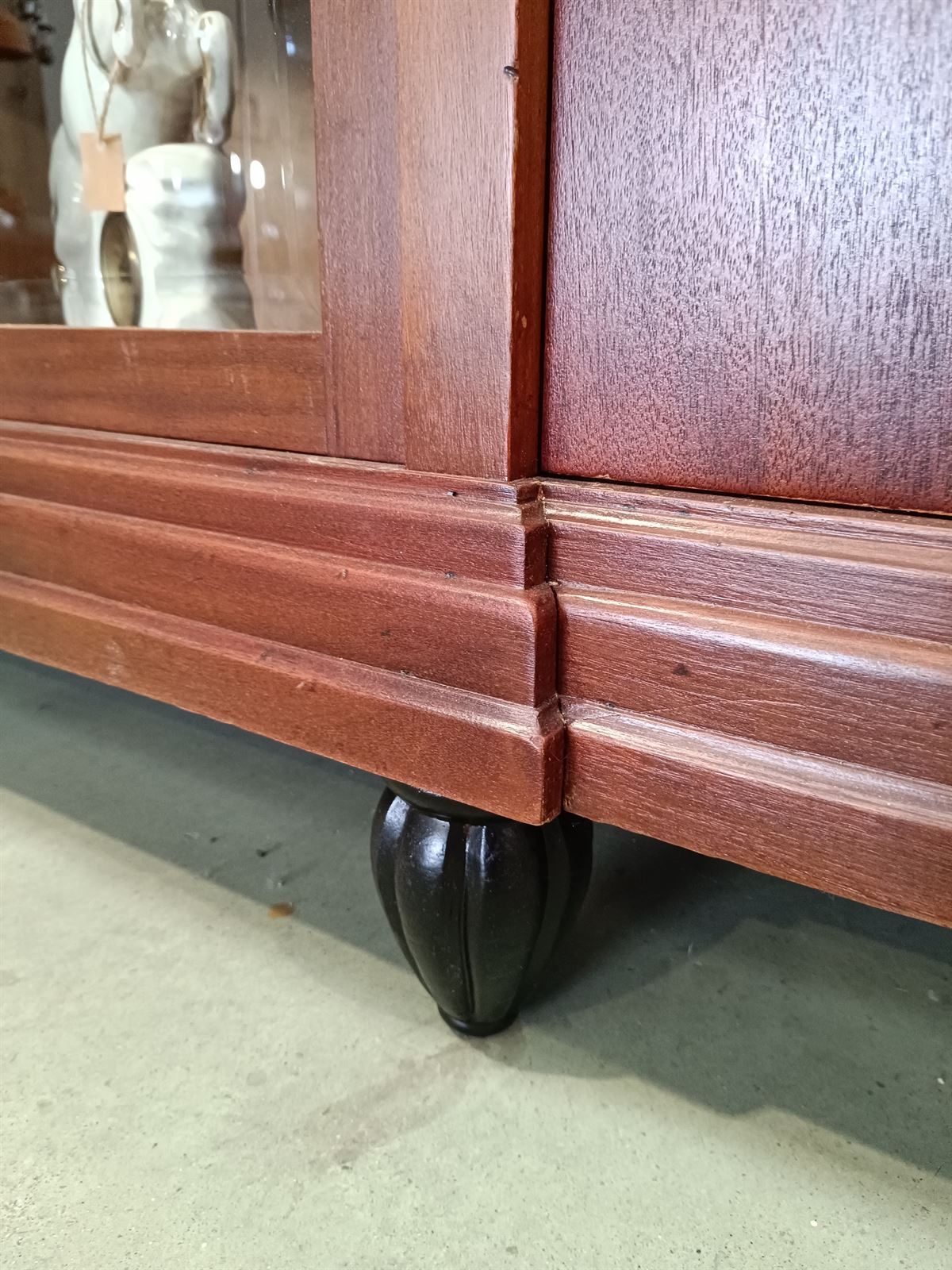 Mueble aparador de caoba - Imagen 5