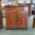 Mueble aparador de madera y mármol - Imagen 1