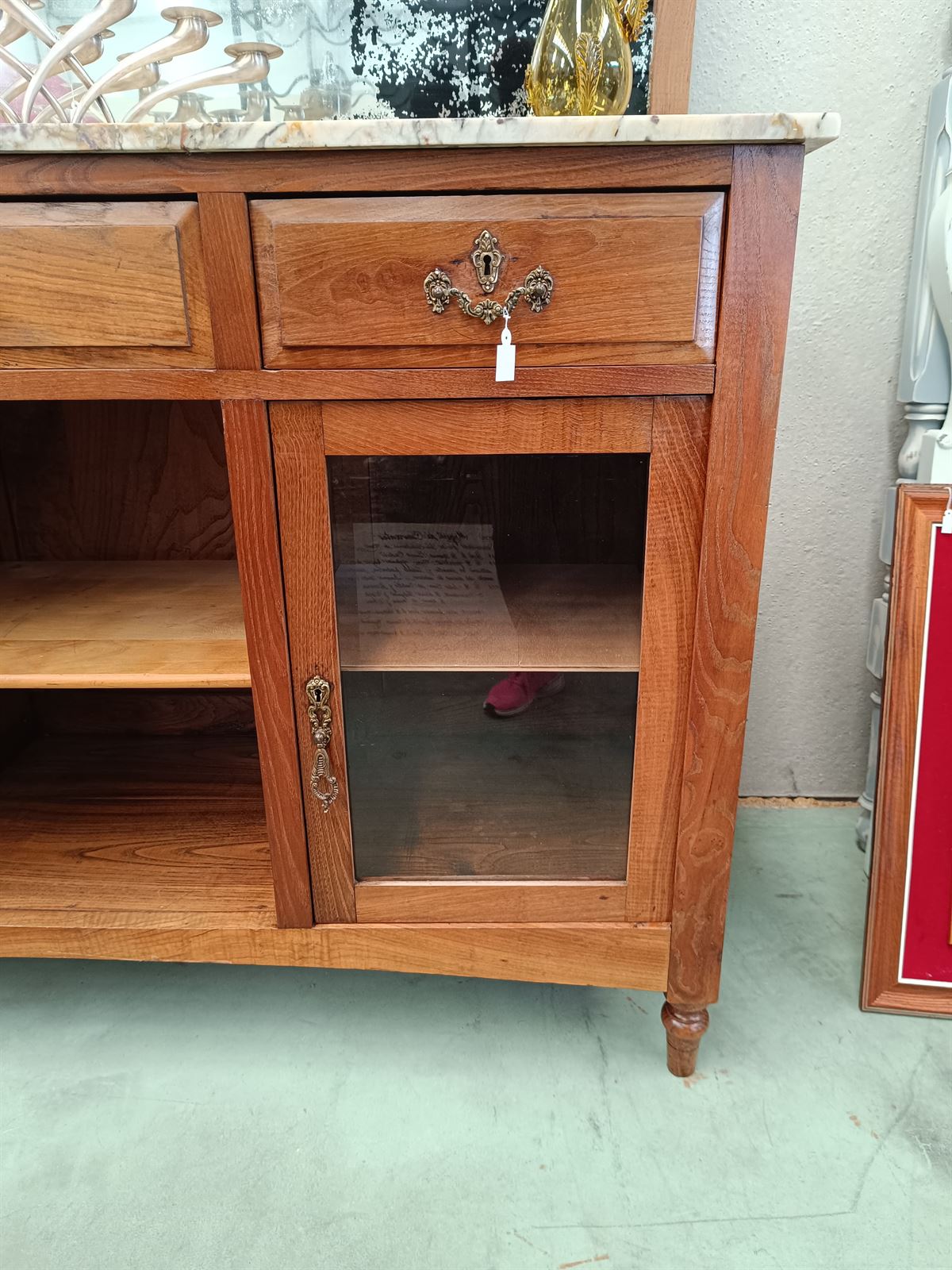 Mueble aparador en madera de castaño - Imagen 3