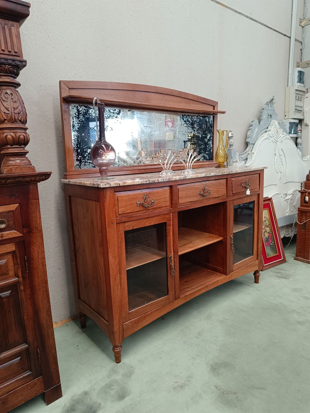Mueble aparador en madera de castaño - Imagen 8