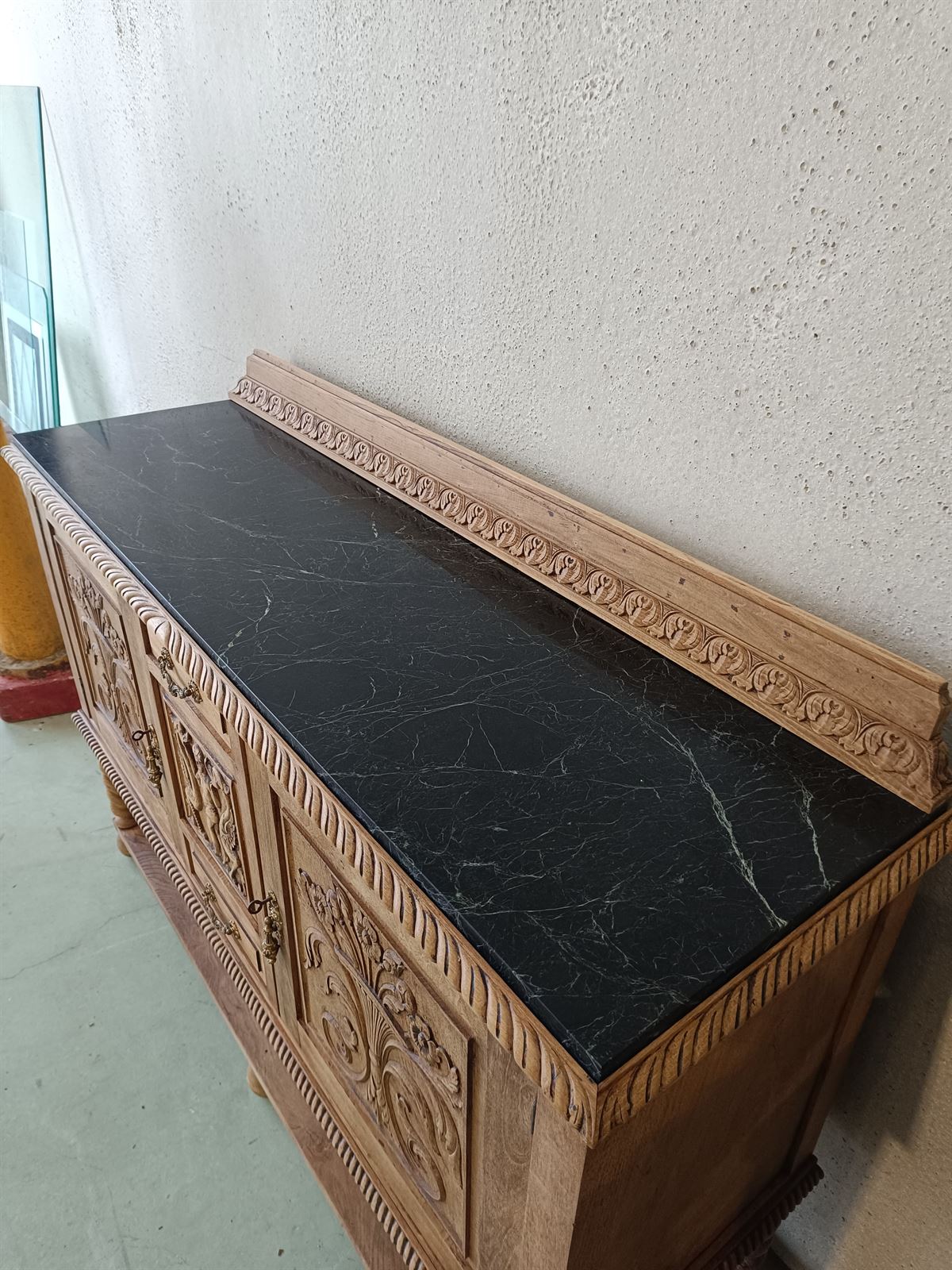 Mueble aparador francés de roble - Imagen 3