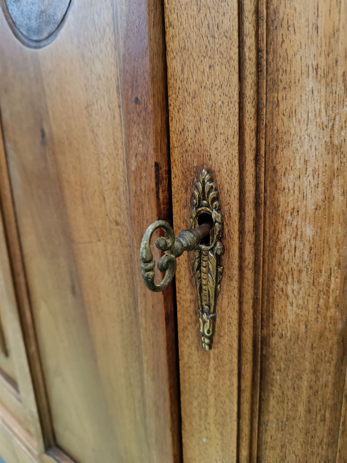 Mueble aparador francés modernista - Imagen 8