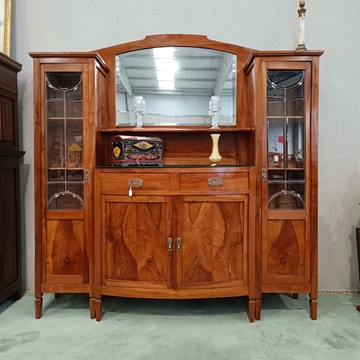 Mueble aparador modernista - Imagen 1