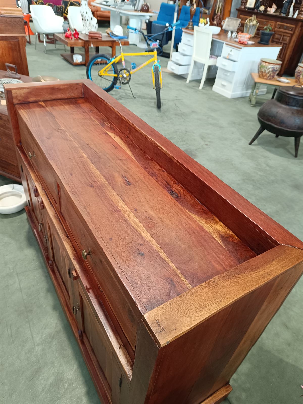 Mueble aparador rústico de madera - Imagen 3