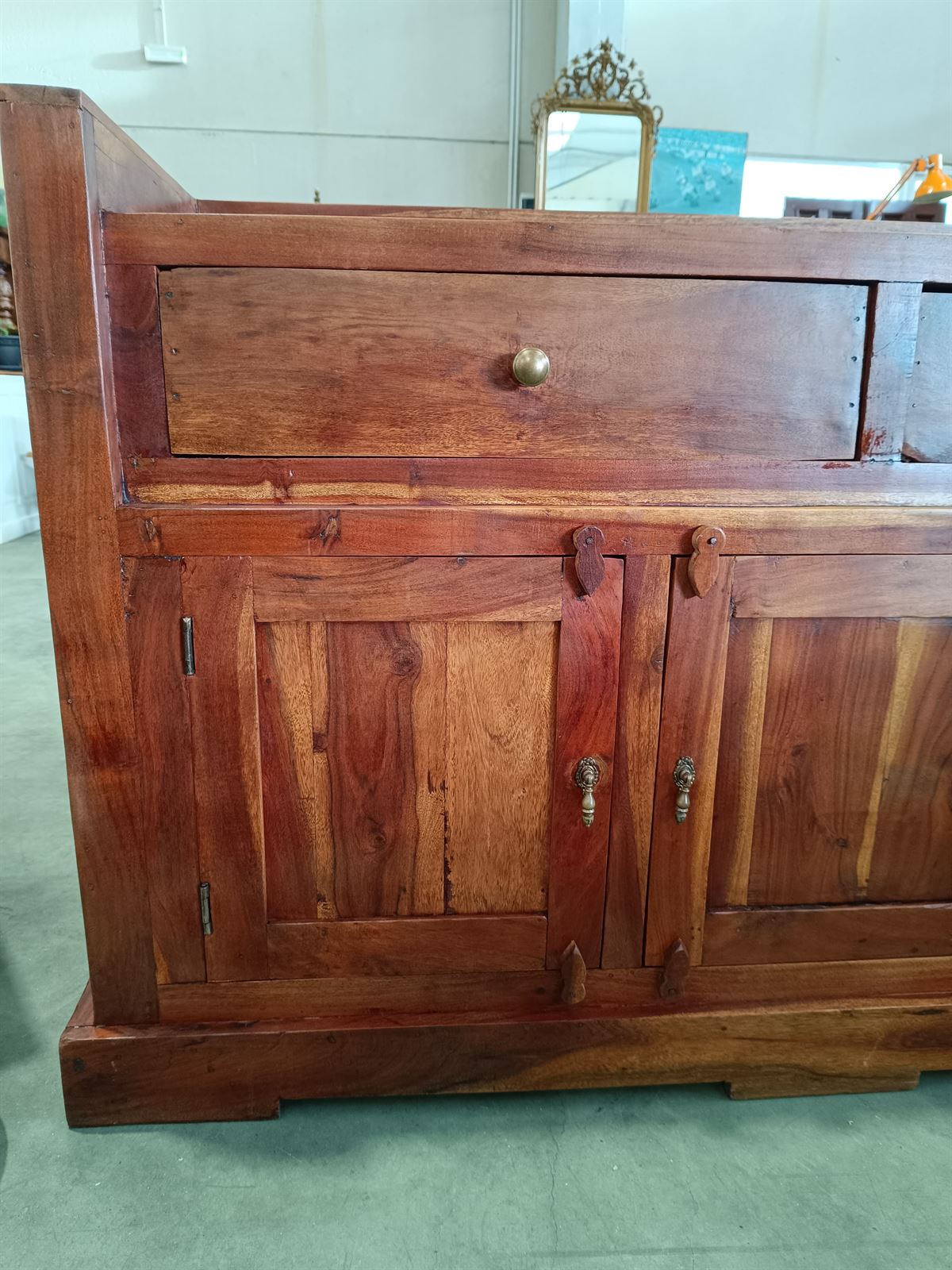 Mueble aparador rústico de madera - Imagen 6