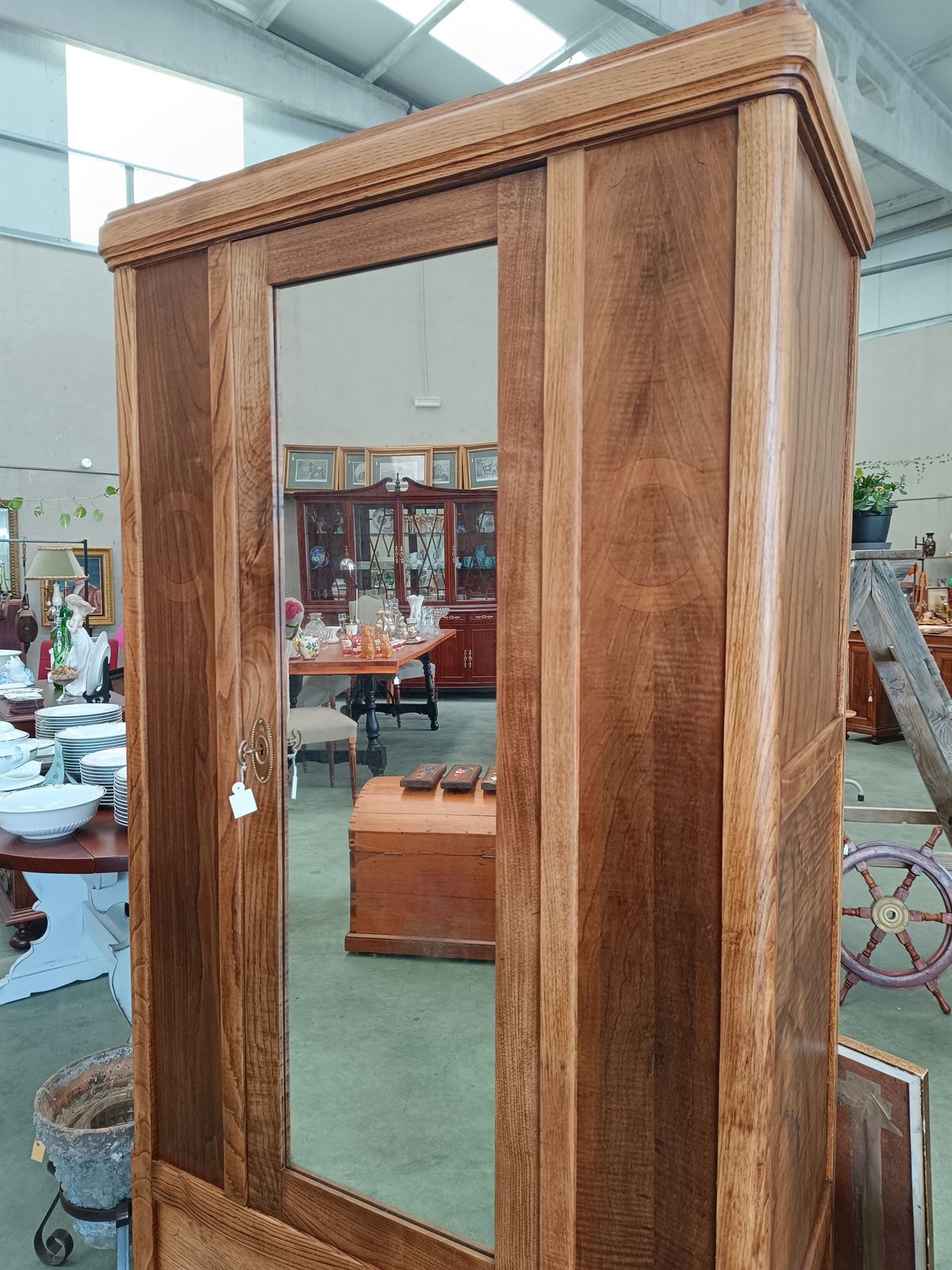 Mueble armario de castaño años 40 - Imagen 9