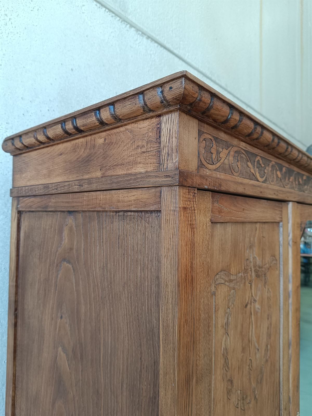 Mueble armario en madera de castaño años 40 - Imagen 6