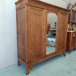 Mueble armario en madera de roble años 40 - Imagen 2