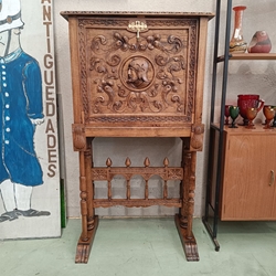 Mueble bargueño aparador de roble - Imagen 2