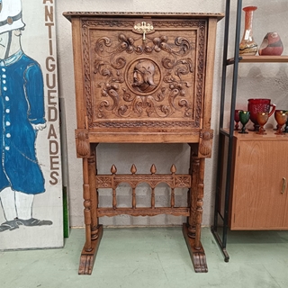 Mueble bargueño aparador de roble - Imagen 2