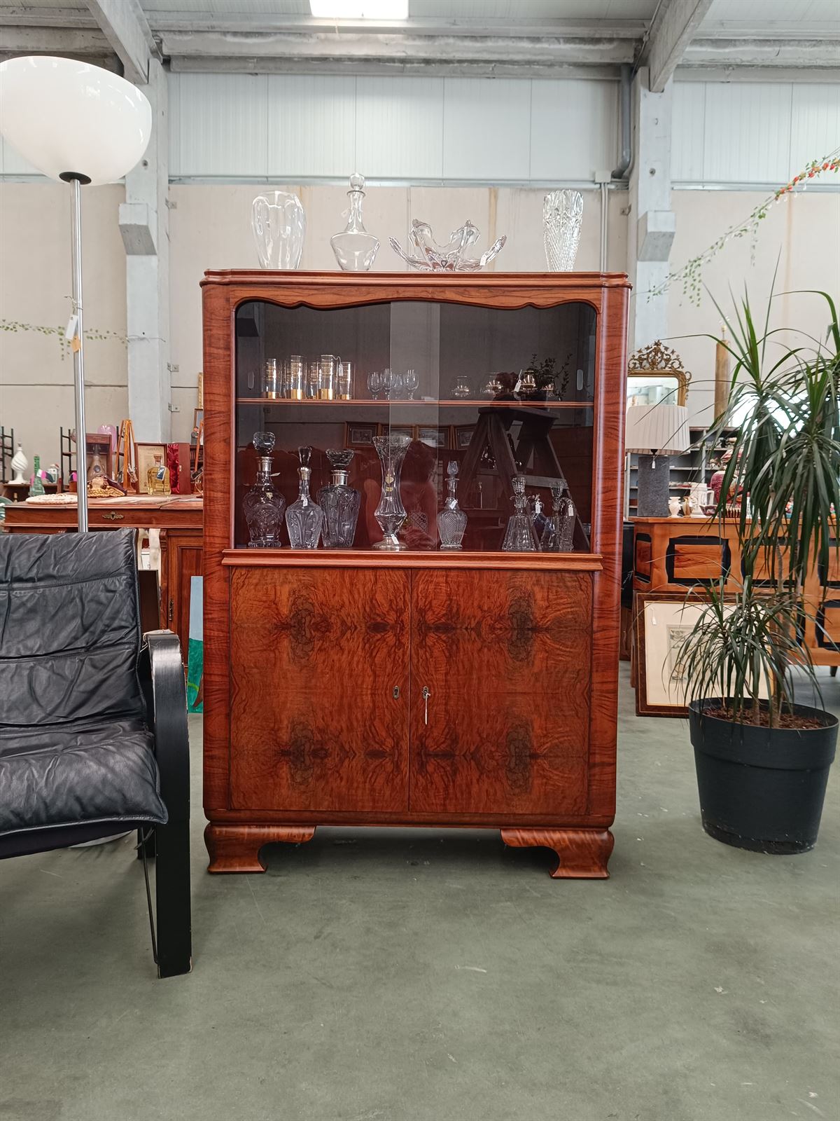 Mueble buffet vitrina Art Deco - Imagen 1