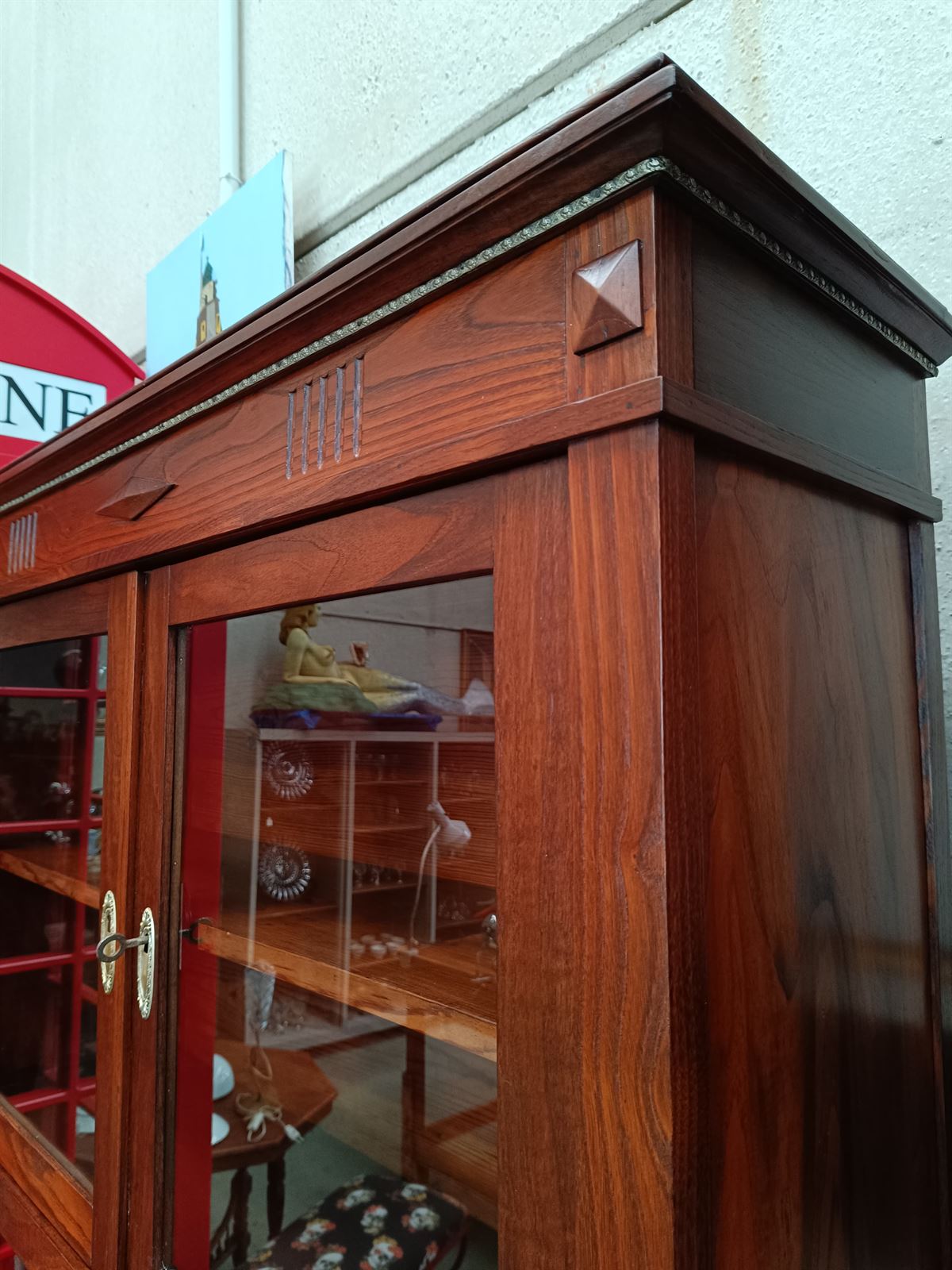 Mueble chinero antiguo de madera - Imagen 4