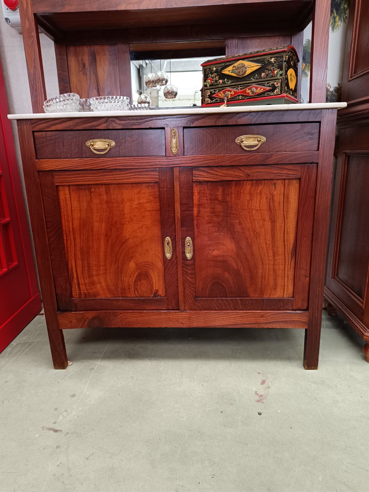 Mueble chinero antiguo de madera - Imagen 7