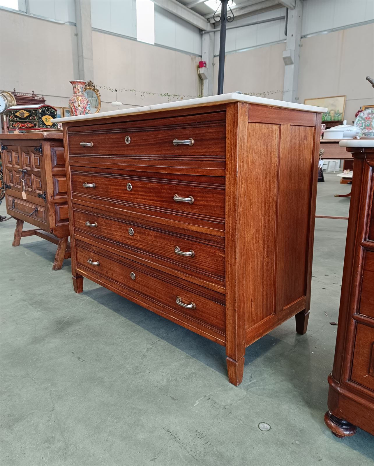 Mueble cómoda cajonera de madera - Imagen 2