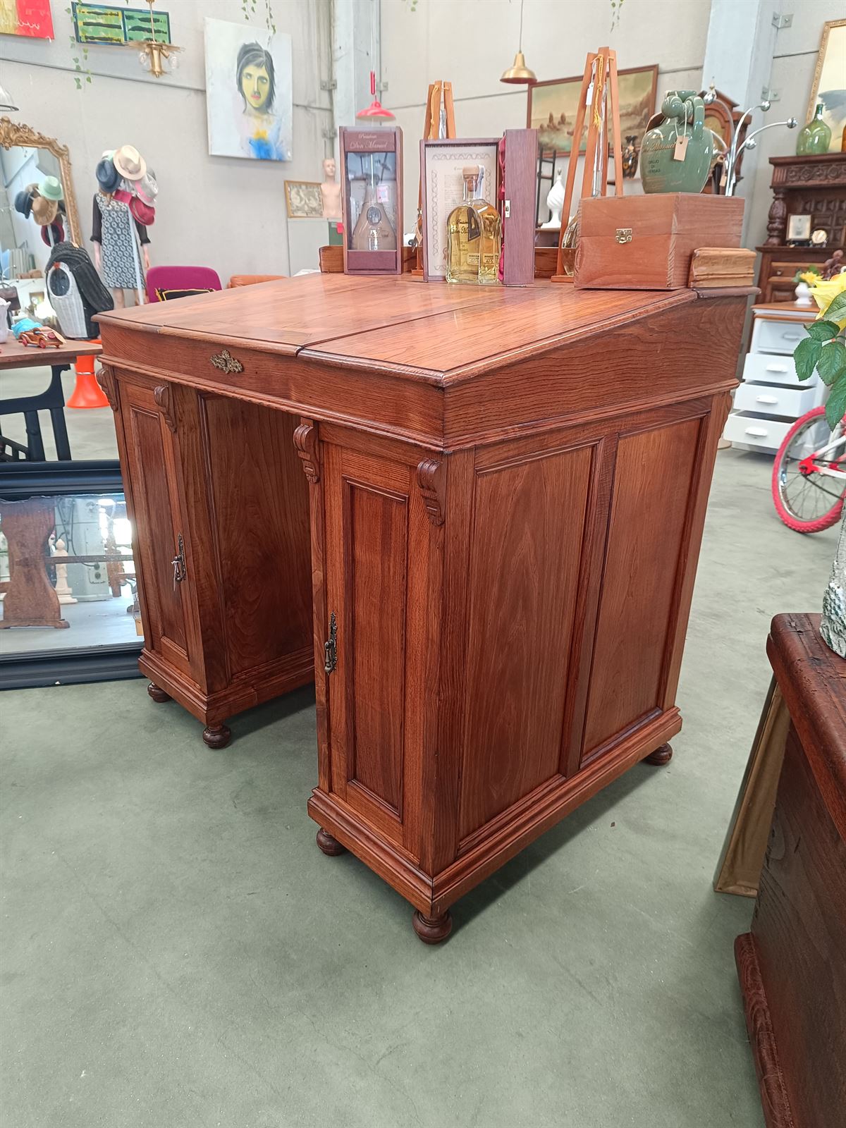 Mueble de madera estilo Davenport - Imagen 1