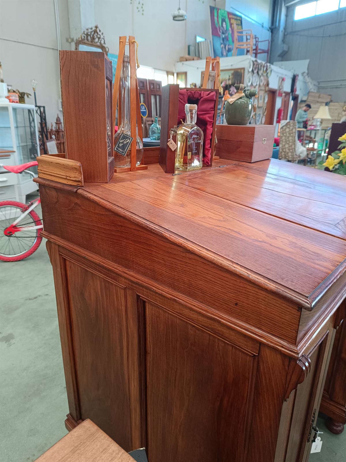 Mueble de madera estilo Davenport - Imagen 4