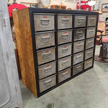 Mueble gavetero industrial - Imagen 1