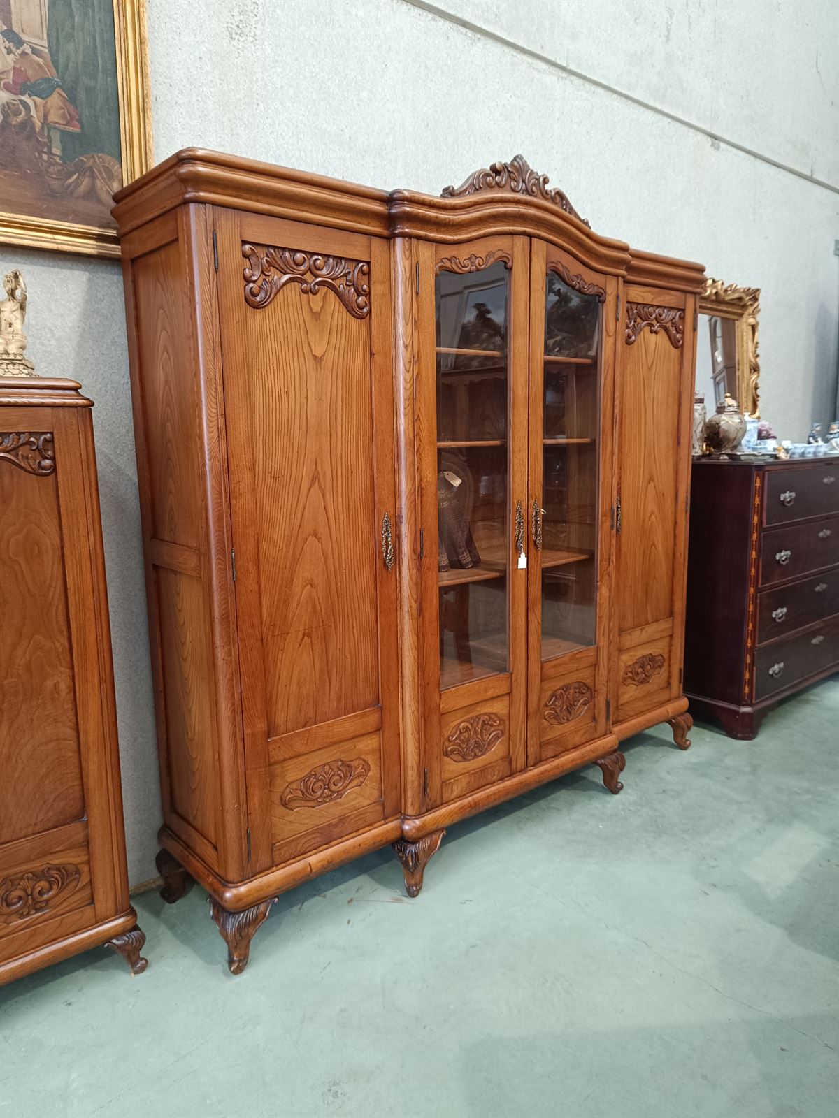 Mueble librería de castaño - Imagen 2