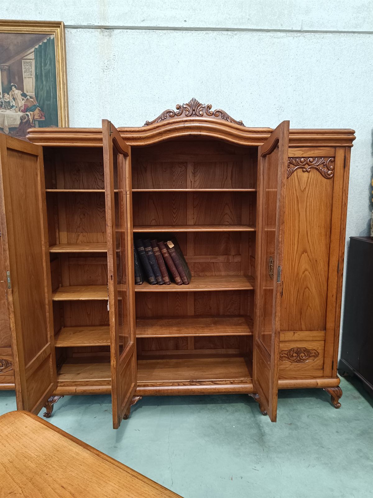 Mueble librería de castaño - Imagen 7