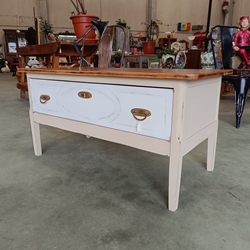 Mueble mesa auxiliar antiguo de madera - Imagen 1