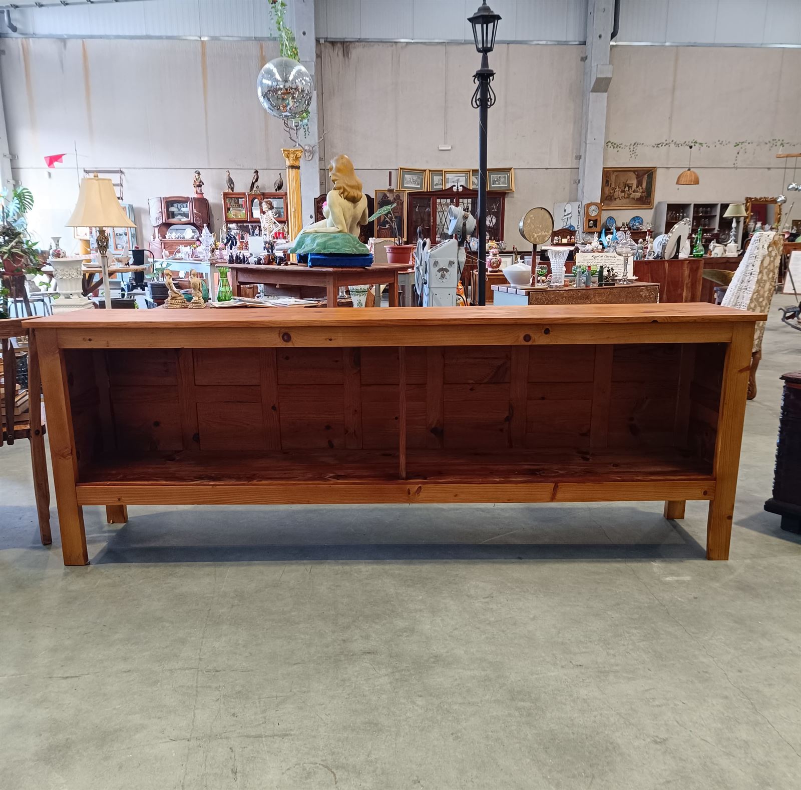 Mueble mostrador de madera - Imagen 8