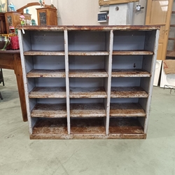 Mueble taquillero industrial de metal - Imagen 2