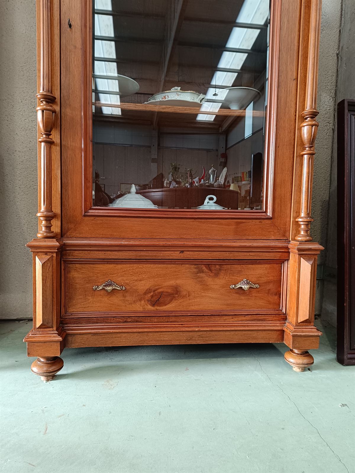 Mueble vitrina alfonsina S.XX - Imagen 3