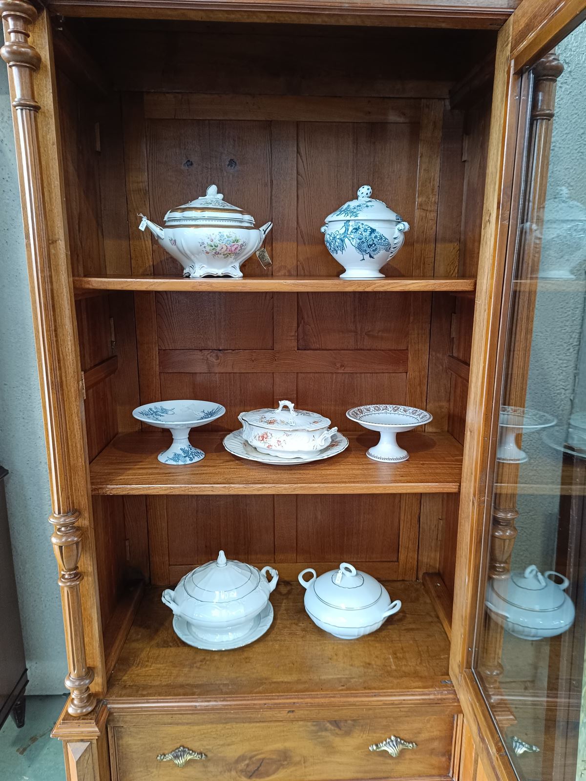 Mueble vitrina alfonsina S.XX - Imagen 7