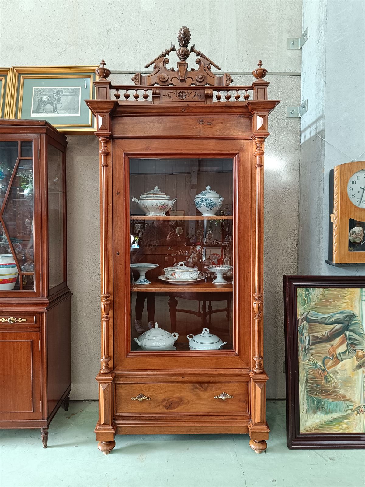 Mueble vitrina alfonsina S.XX - Imagen 8