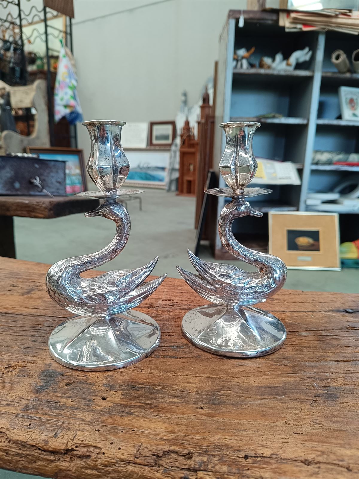 Pareja de candelabros Swan Art Deco - Imagen 8