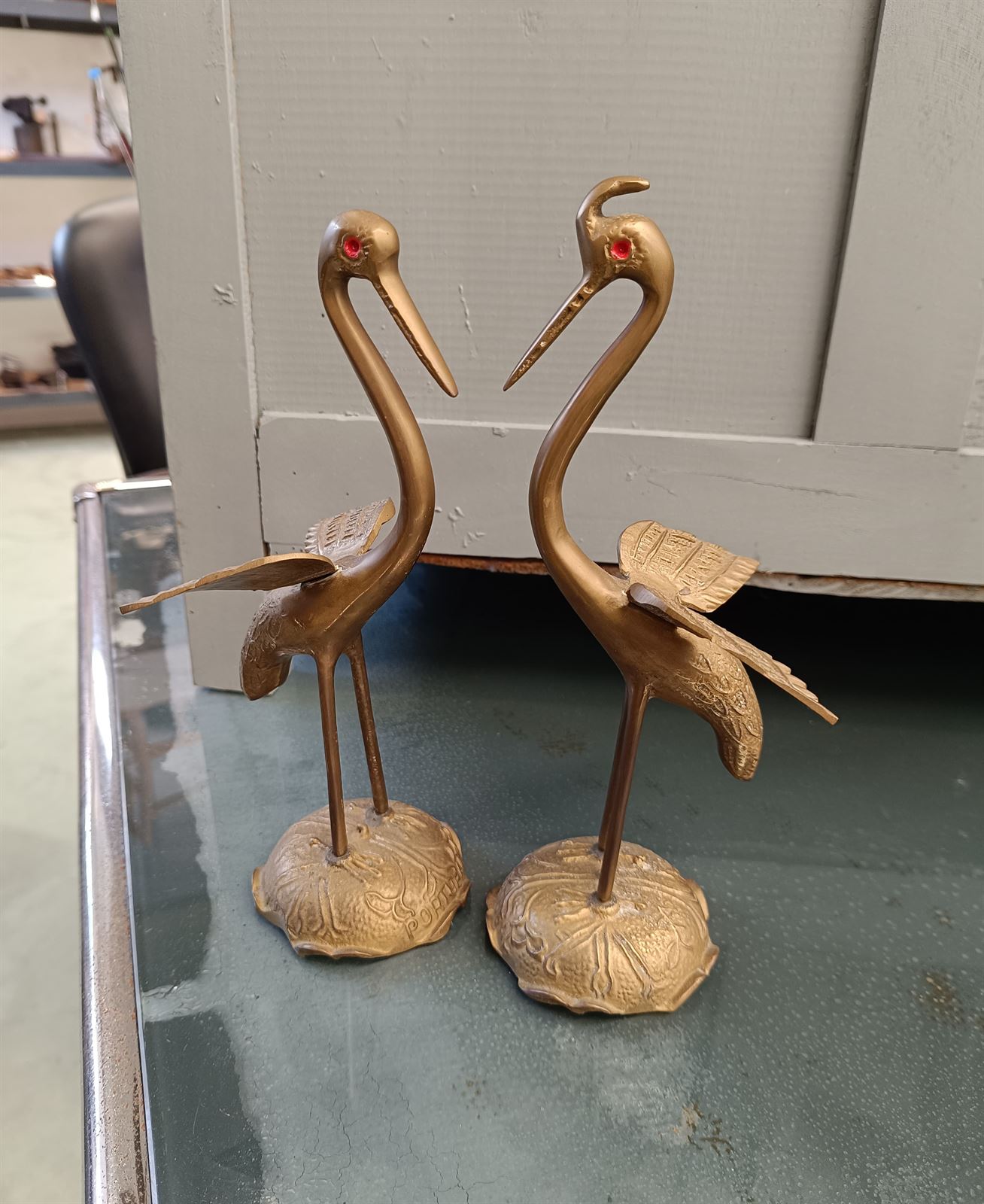Pareja de garzas de bronce - Imagen 1