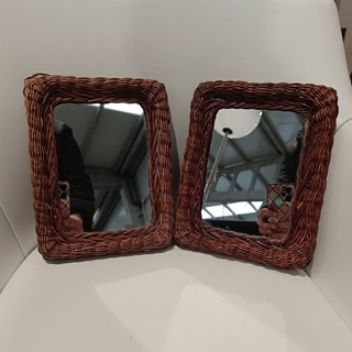 Pareja espejos mimbre años 70 - Imagen 1