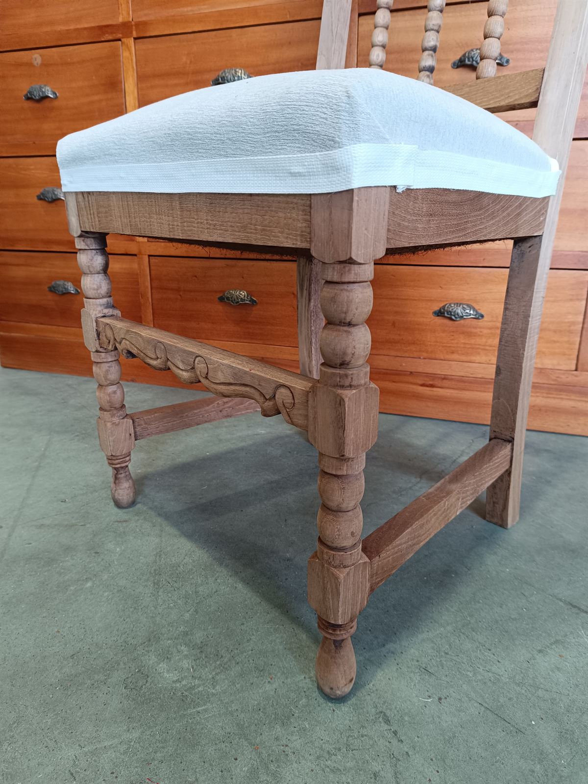 Silla antigua en madera de roble - Imagen 5