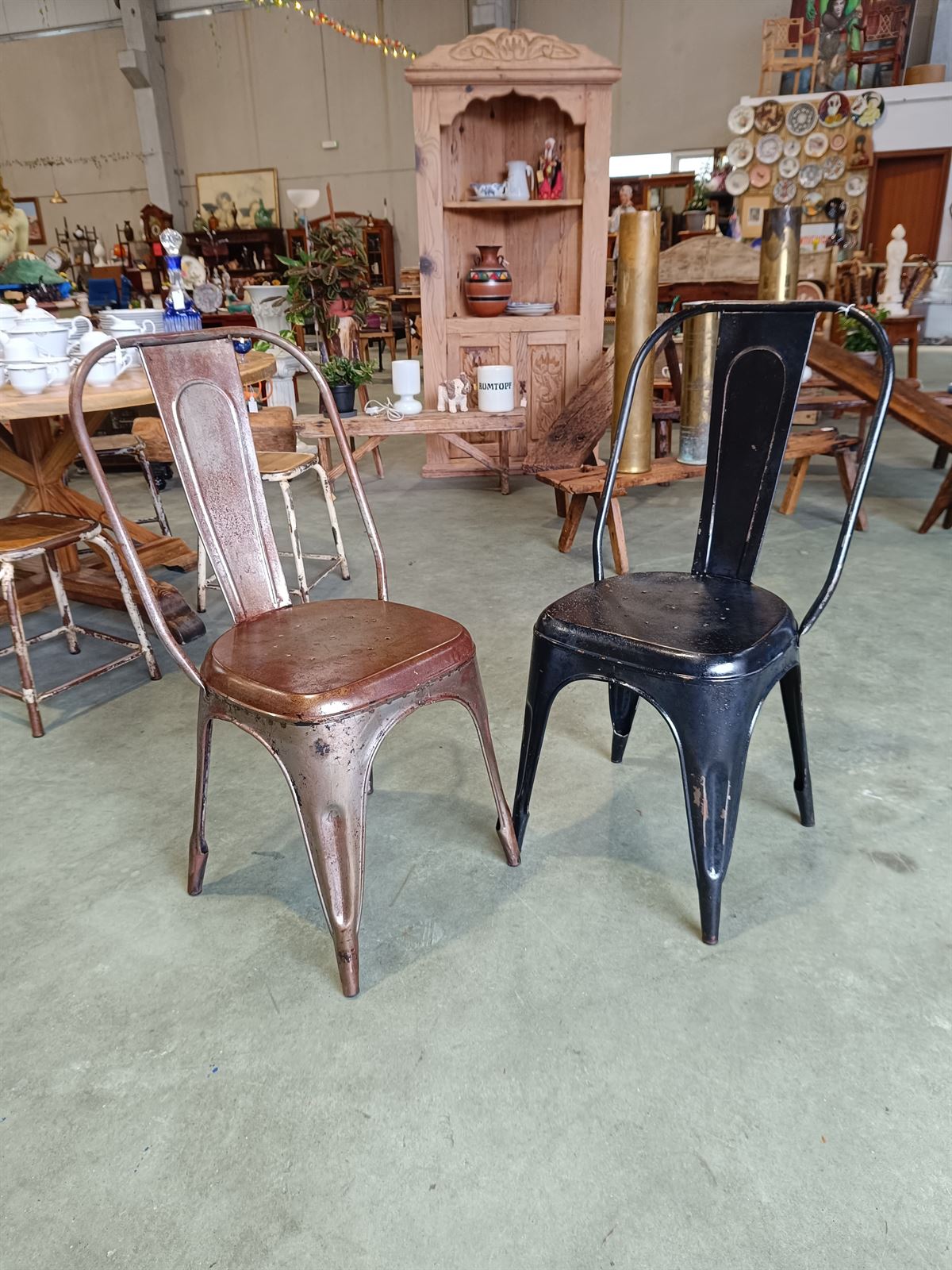 Silla industrial estilo Tolix - Imagen 1