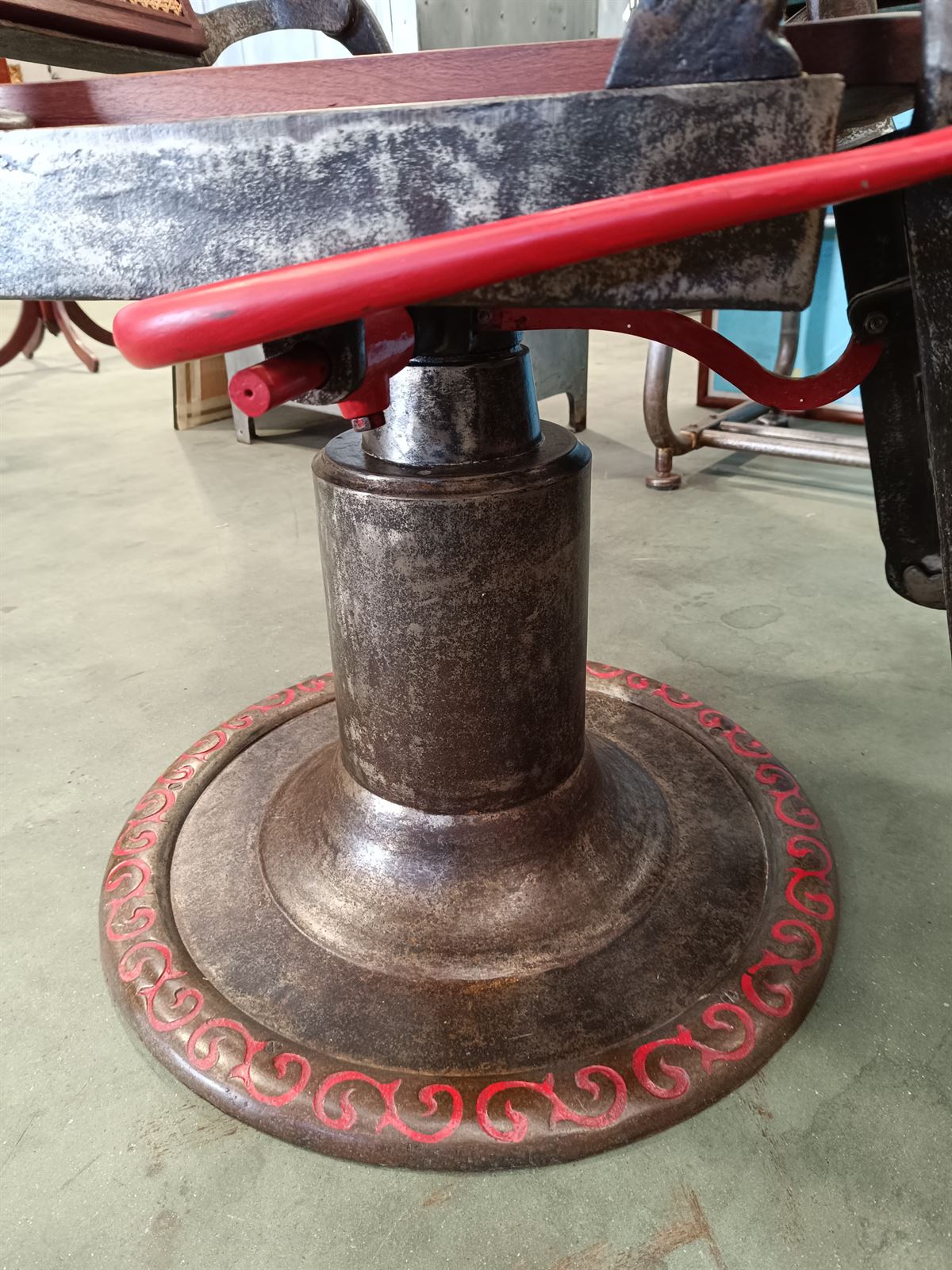 Sillón de barbero antiguo 1910 - Imagen 3