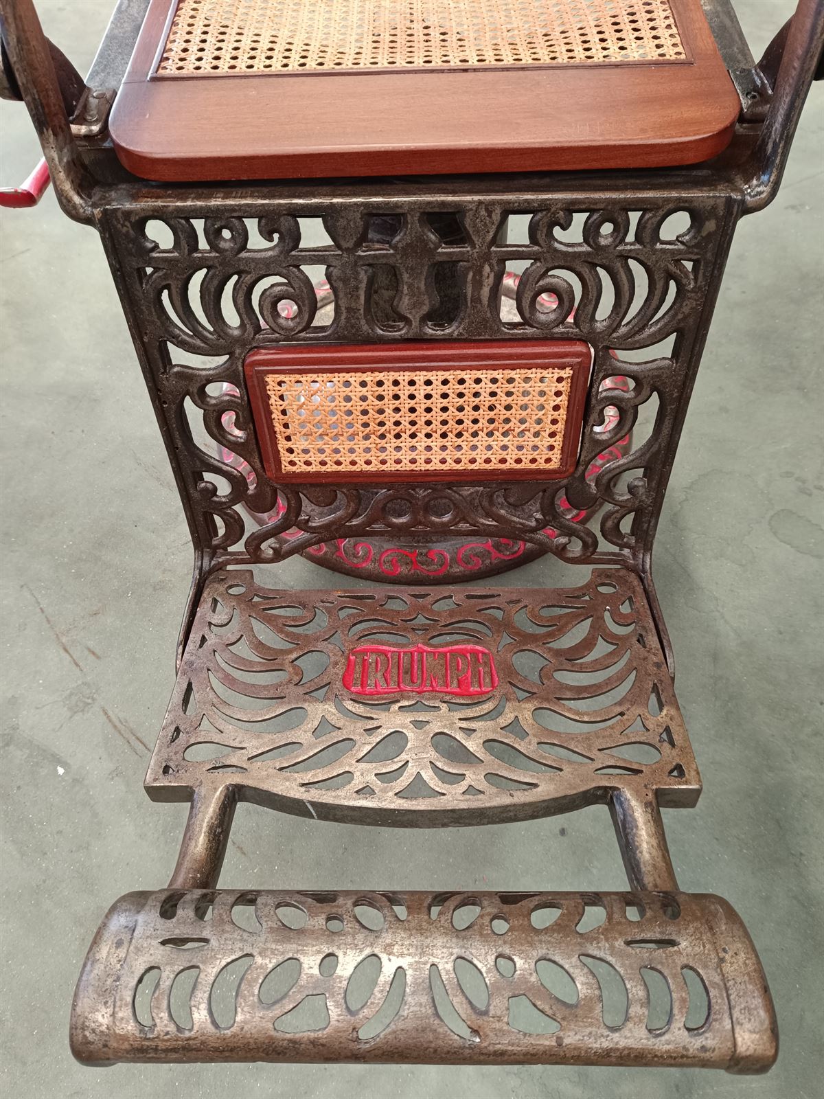 Sillón de barbero antiguo 1910 - Imagen 4