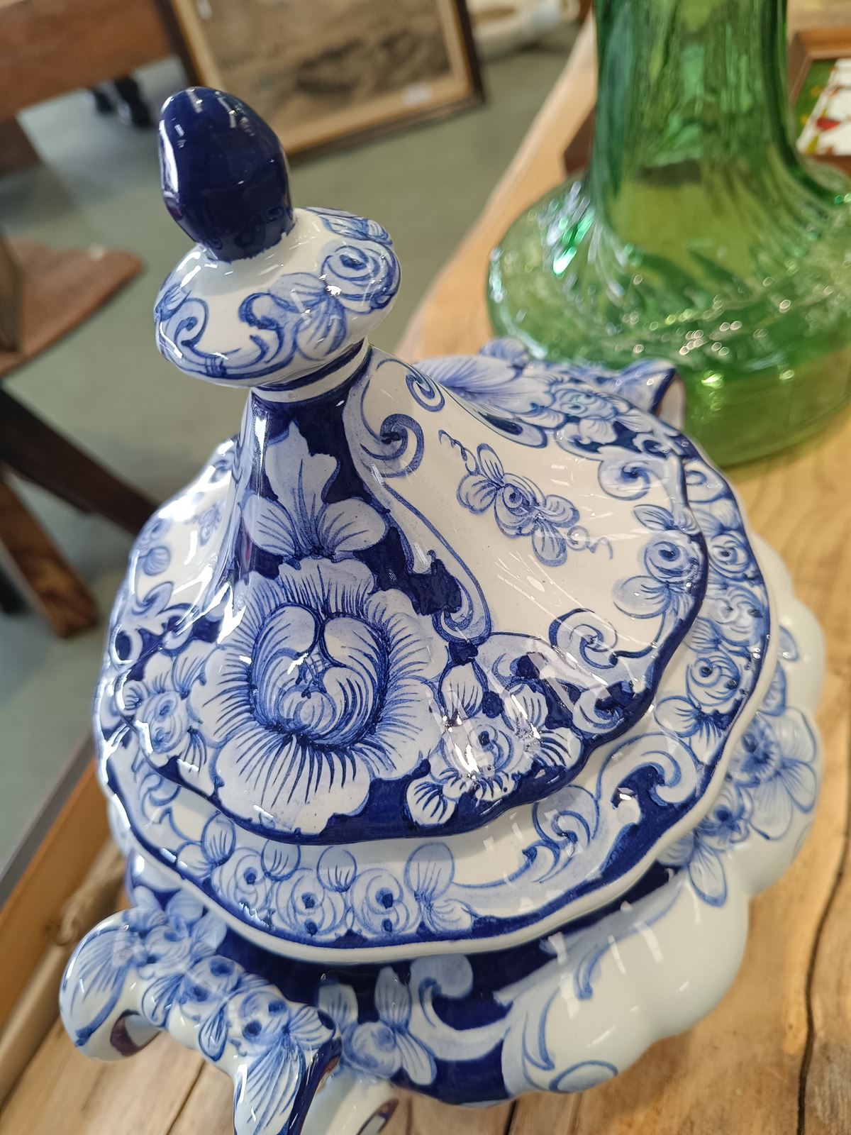 Sopera antigua azul pintada a mano - Imagen 6
