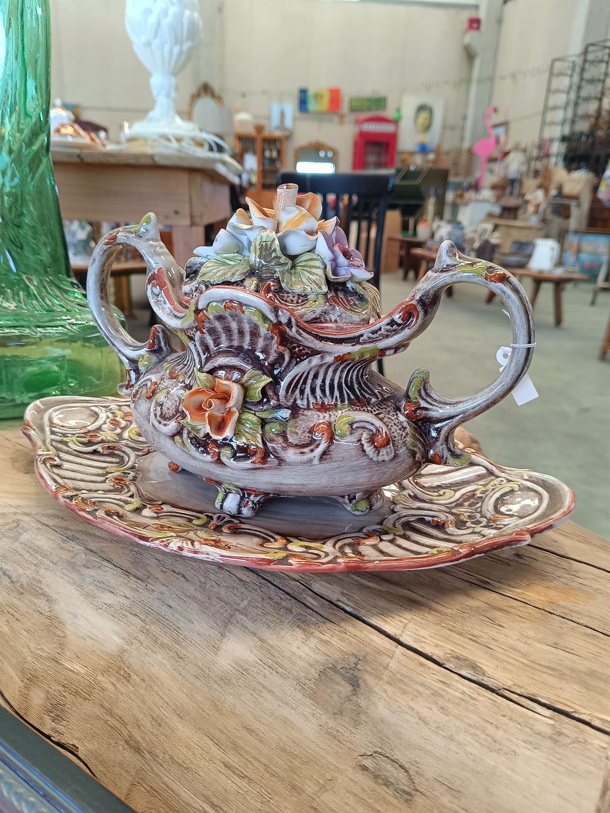 Sopera con bandeja porcelana Capodimonte - Imagen 2