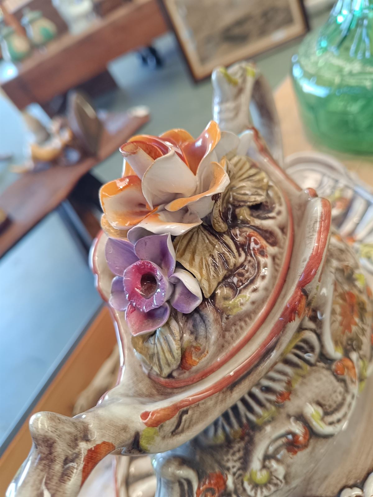 Sopera con bandeja porcelana Capodimonte - Imagen 6