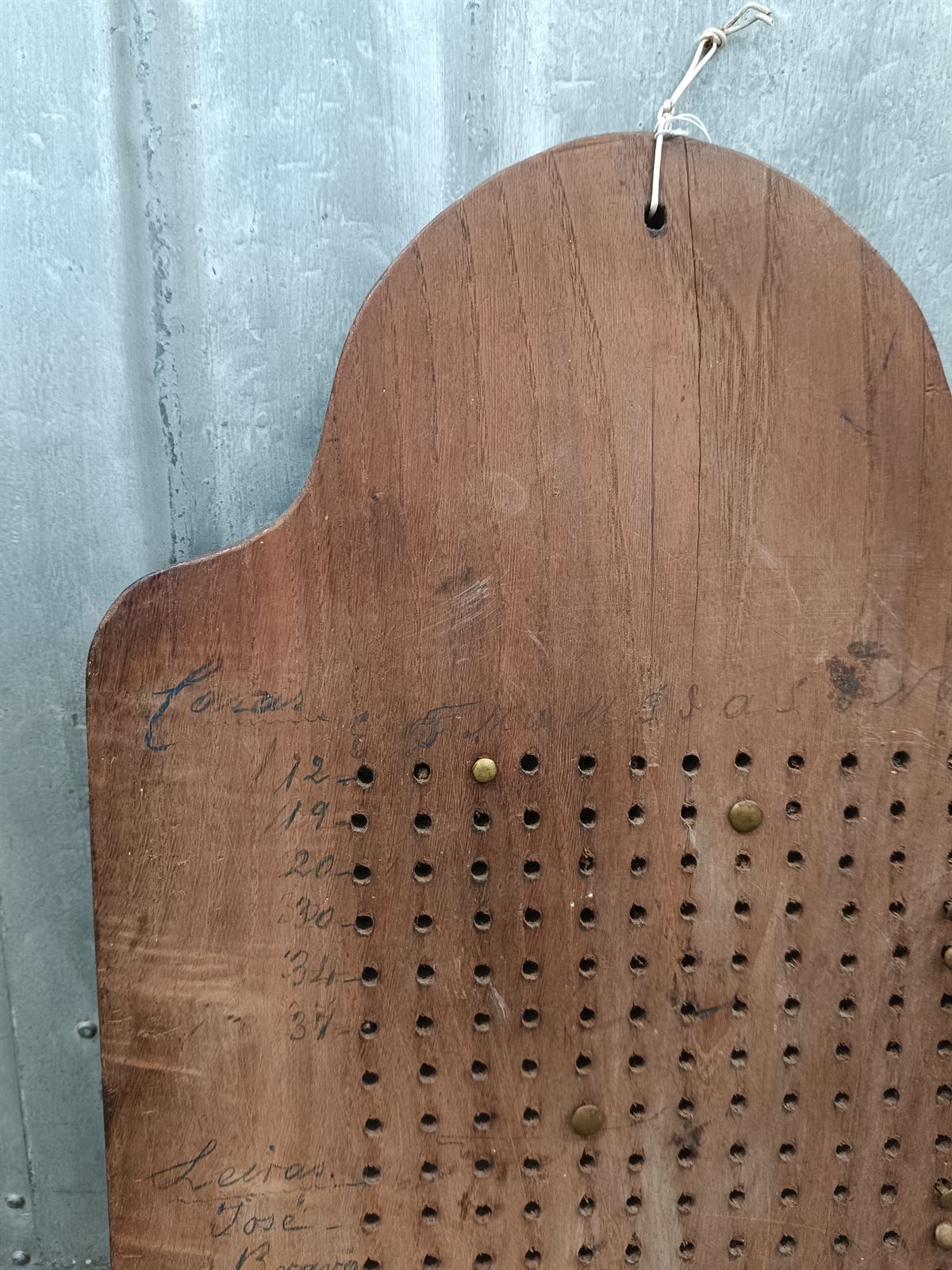 Tabla marcador antiguo de madera - Imagen 3