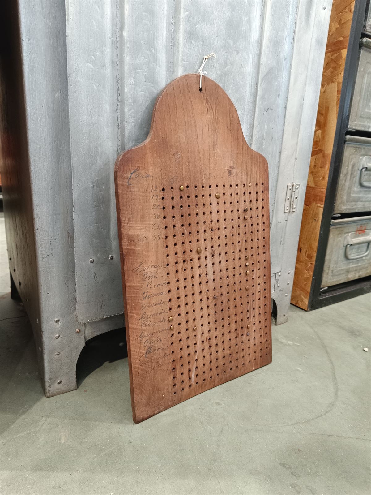 Tabla marcador antiguo de madera - Imagen 6